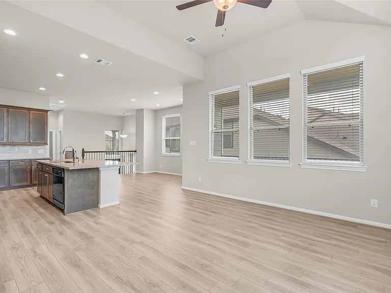 16207 Northern Cardinal Ln — Photo 23