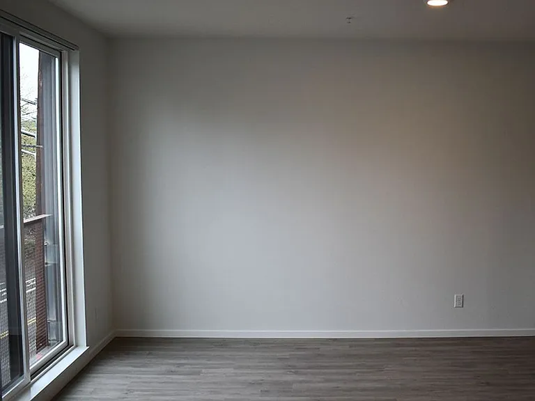 Discover Your Dream Home at Franklin Flats! — Photo 16