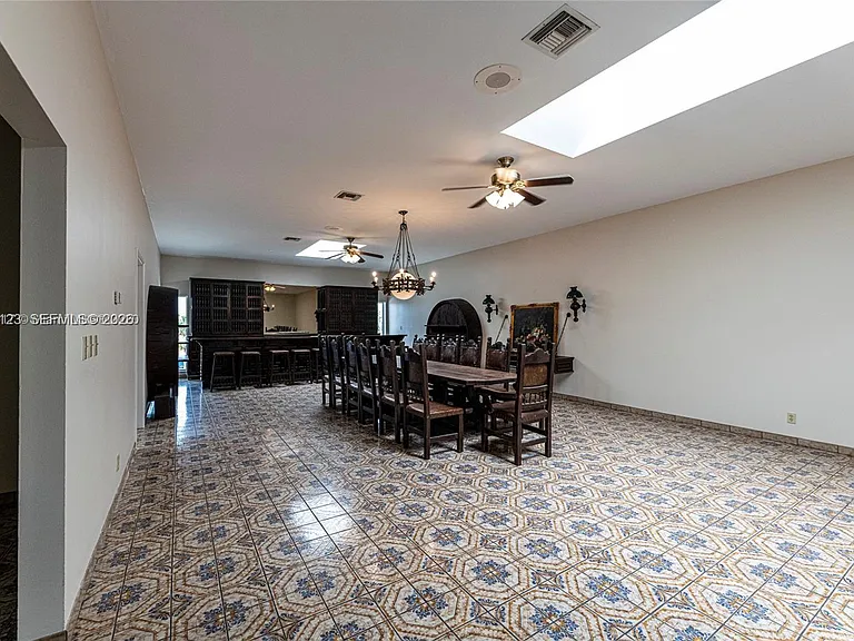 236 N Federal Hwy #201 — Photo 50