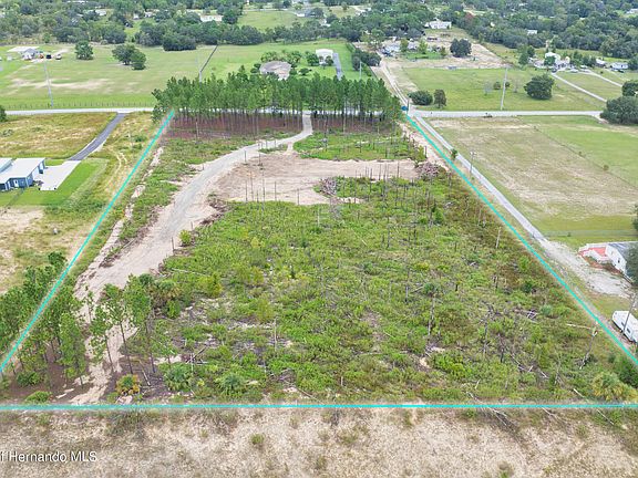 5th image of 13070 Crowell Rd