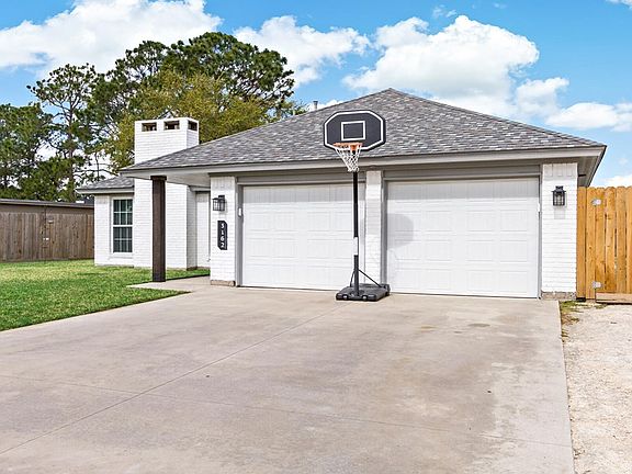 3rd image of 3162 Matterhorn Dr
