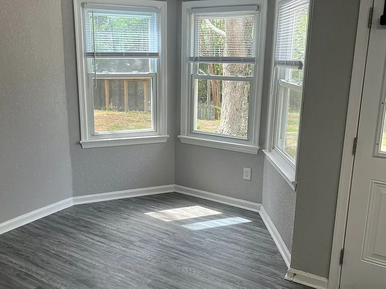 612 Bridgewater Arch — Photo 13