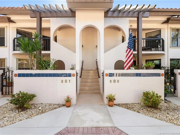 6130 SE Martinique Dr APT 201, Stuart, FL 34997