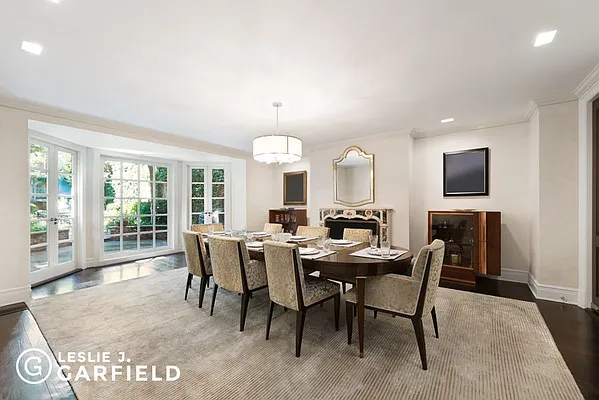 Sold by Leslie J. Garfield | media 4