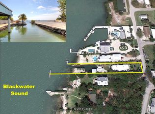 23 Bay Dr, Key Largo, FL 33037