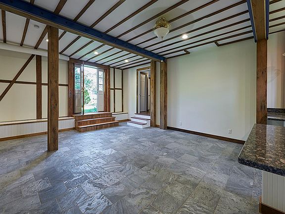 Quartzite stone floor w/ Radiant heating