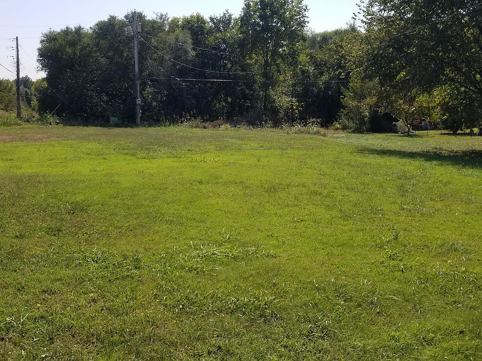 1st image of 602 W Highway 32
