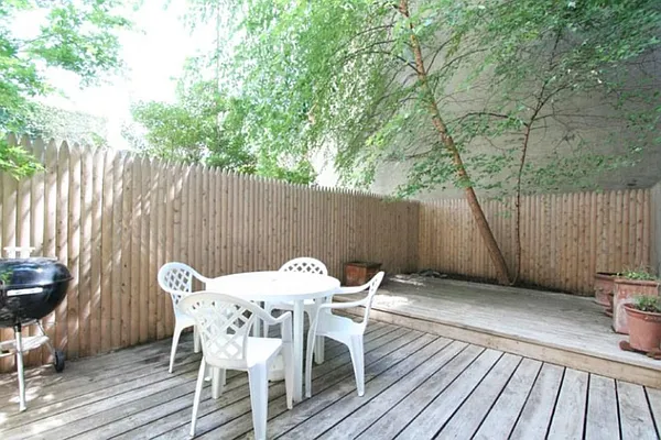 Sold by Corcoran | media 22