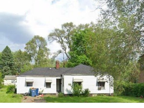 1157 Bigger St