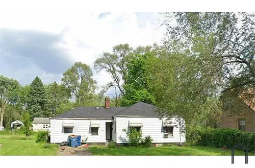 1157 Bigger St Photo 1
