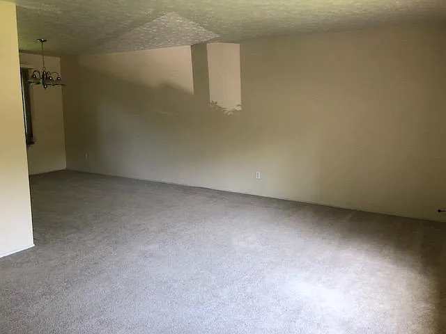 LIVING AND DINNING AREA