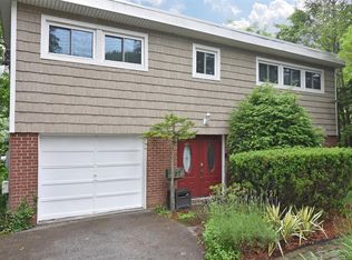 27 Temple Rd, Dobbs Ferry, NY 10522