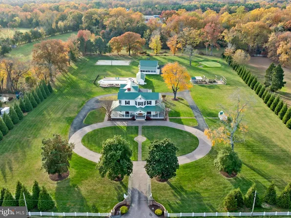 505 Washington Ave, La Plata, MD 20646