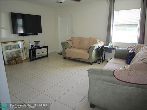 4th image of 1219 NW 10th Pl