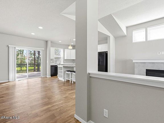 4th image of 6940 N Gassendi Dr