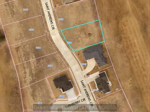 3129 Saint Andrews Cir, Grand Island, NE 68803