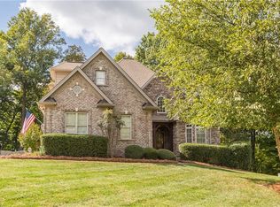 4742 Beacon Park Ln, Walkertown, NC 27051