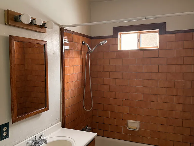5151 Savannah St — Photo 10