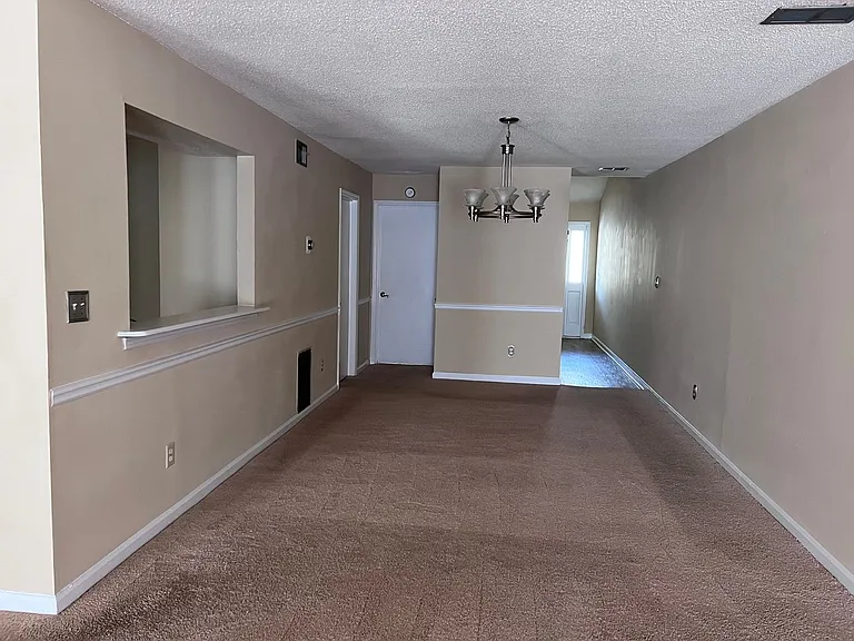 2505 W Broad St #422 — Photo 19