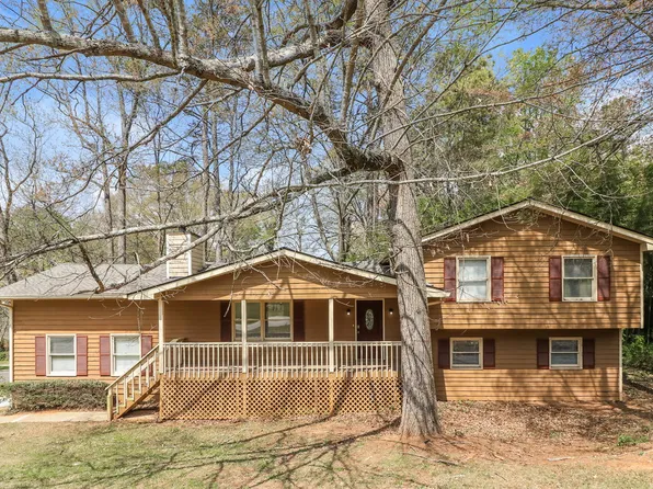 3363 Sir Lancelot Pl SW, Marietta, GA 30008