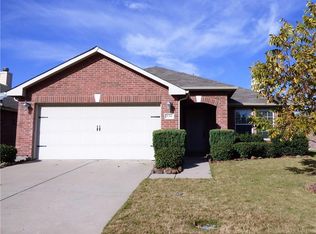 536 Partridge Dr, Aubrey, TX 76227