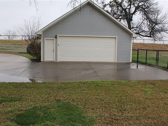 3rd image of 6110 Plantation Ln