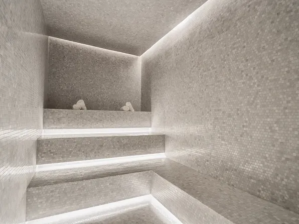 49 Chambers Street image 19 of 25