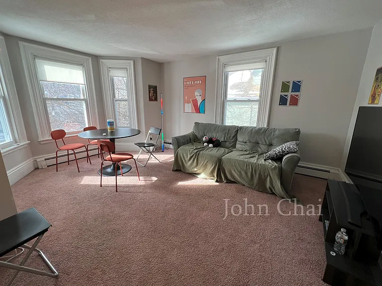 21 Mansfield St #2 — Photo 2