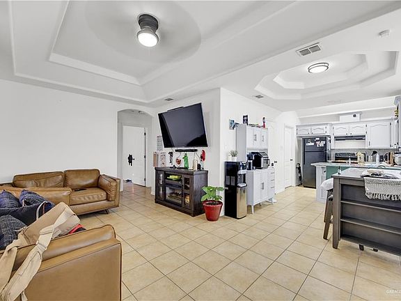 5th image of 2123 W Western Dr