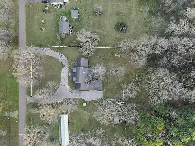 2607 Lonnie Ln — Photo 44