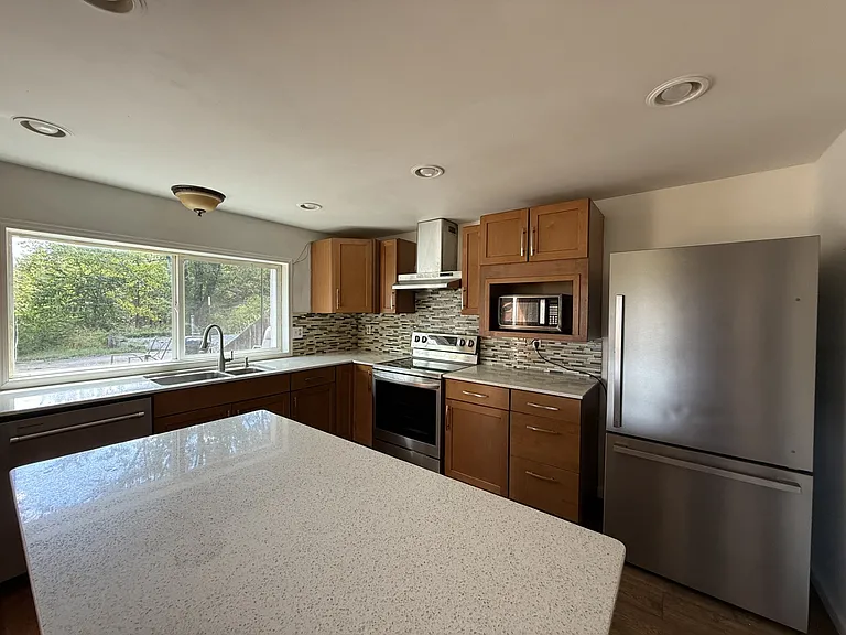 2462 Lahmeyer Rd #A — Photo 5