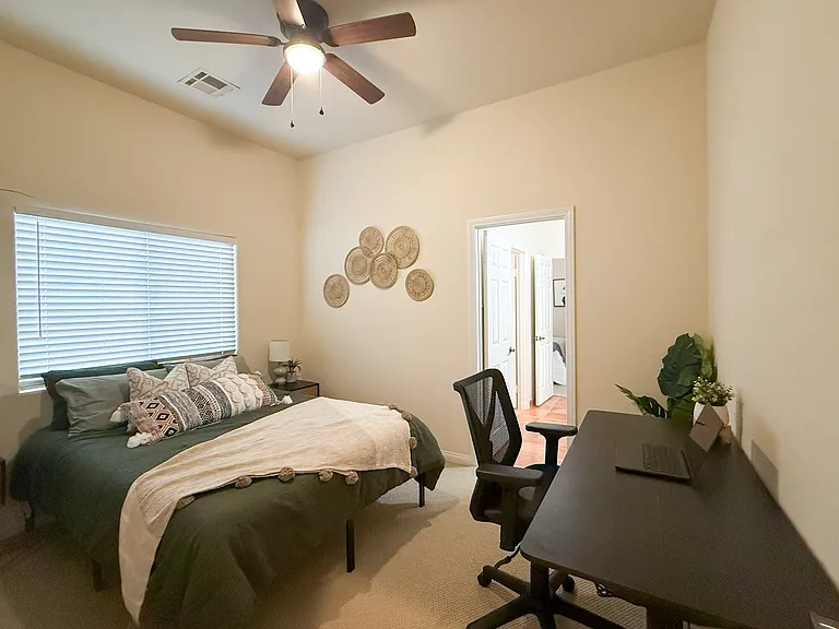 78535 Sagebrush Ave — Photo 12
