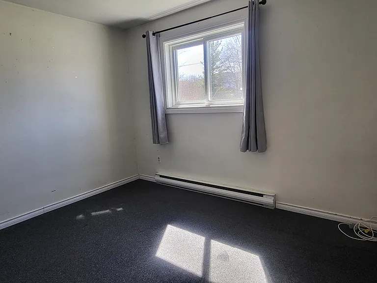 265 Macdonnell St #3 — Photo 9