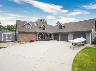 54398 Susquehanna Rd, Elkhart, IN 46516