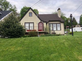 1502 Elm St, New Kensington, PA