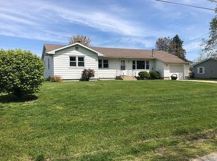 202 W Shadyside Dr, Effingham, IL 62401