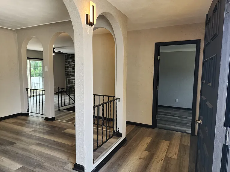 2801 Droste Rd — Photo 23