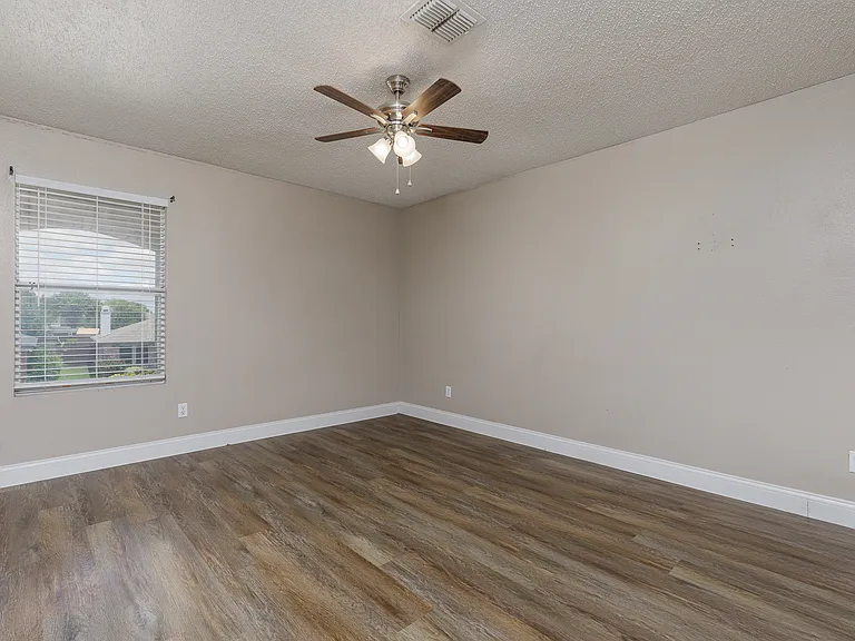 2228 Bradford Pear Dr — Photo 24