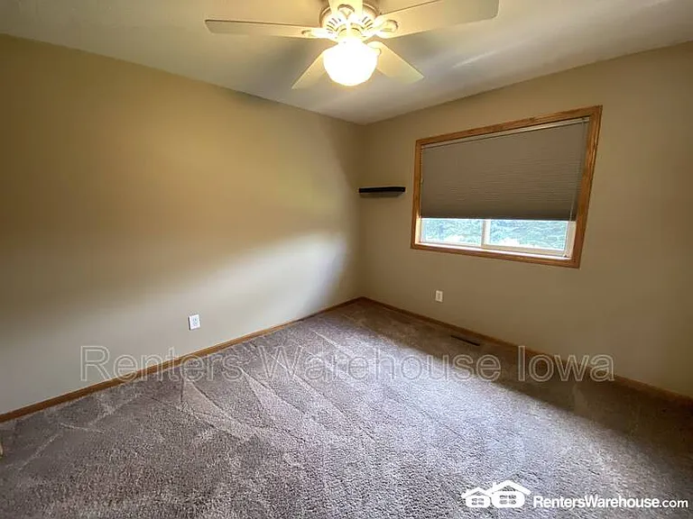 737 Kitterman Cir — Photo 12
