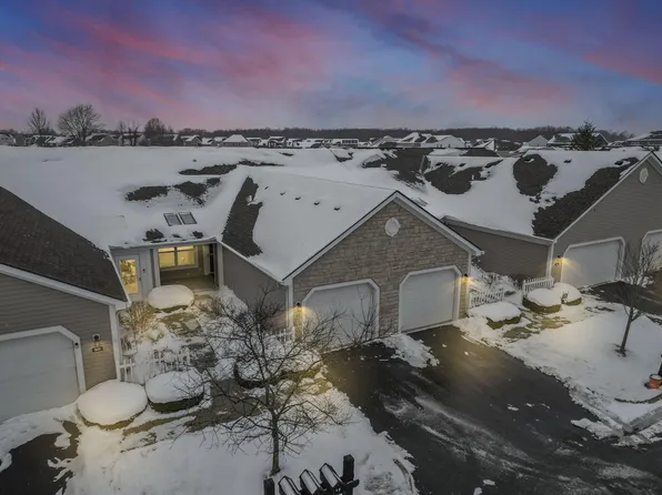 48 Ellington Commons Ln, Granville, OH 43023