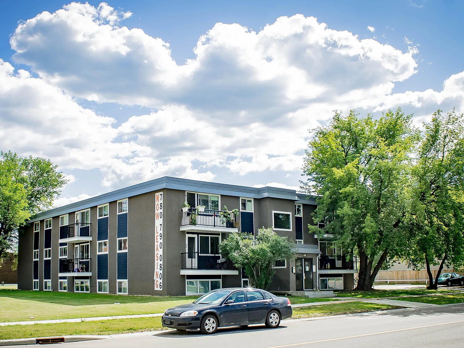 Centennial Apartments — Photo 1