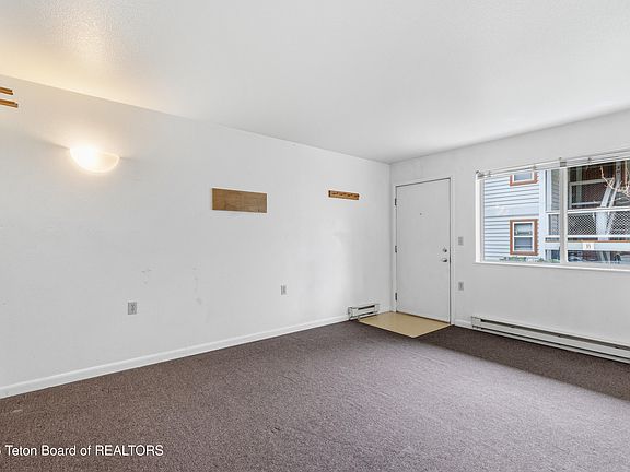 3rd image of 1177 Meadowlark Ln APT 118