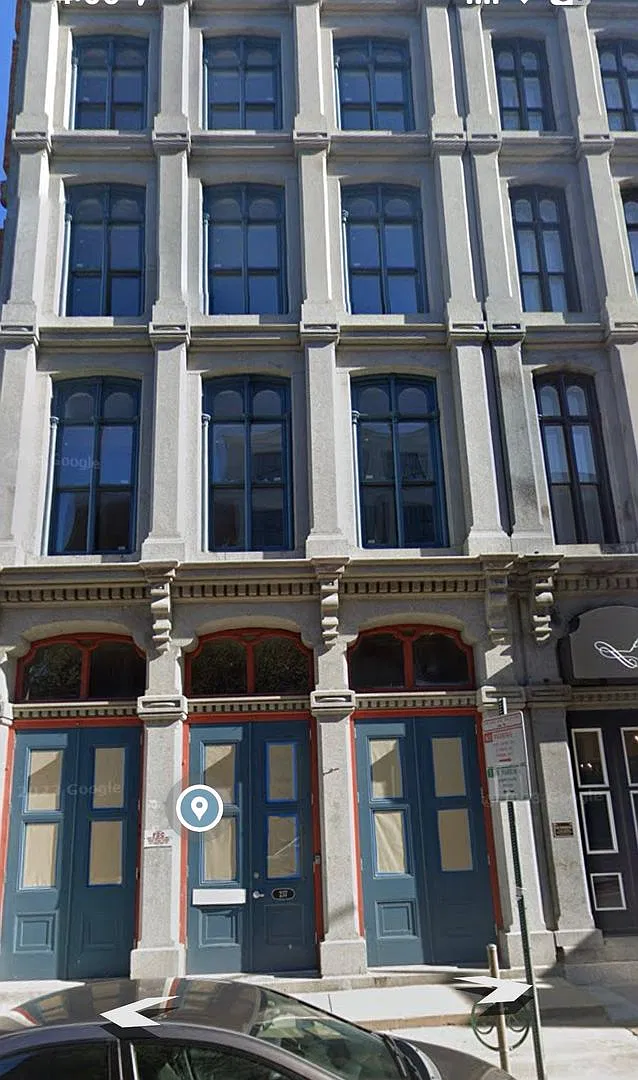Welcome to Urban Elegance in the Heart of Historic Old City, Philadelphia — Photo 2