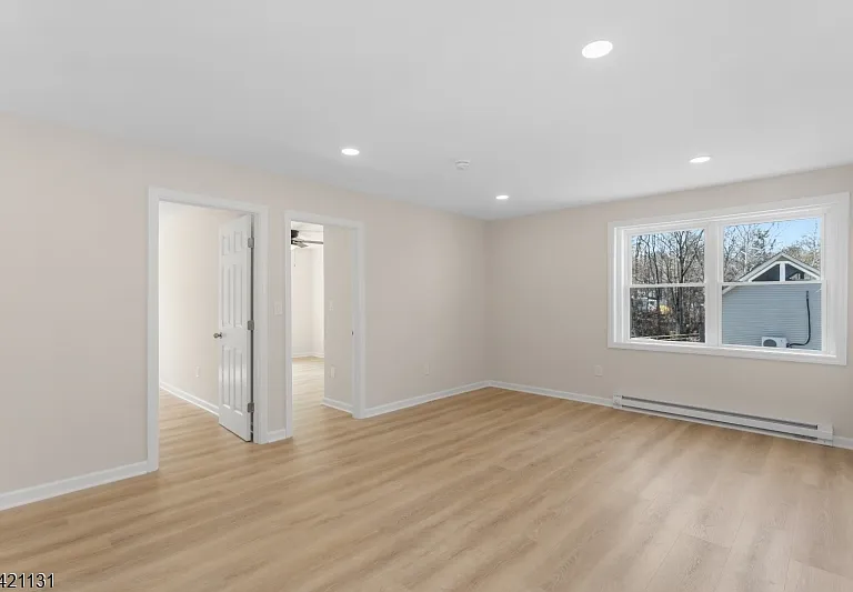 127 Main St #2B — Photo 4