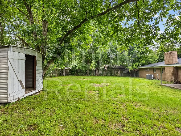 705 Plano St — Photo 39
