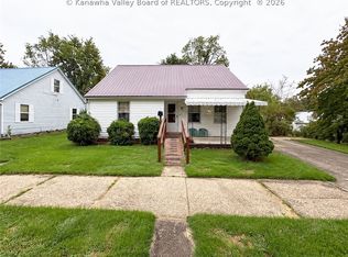 101 Wilson St, Ravenswood, WV 26164