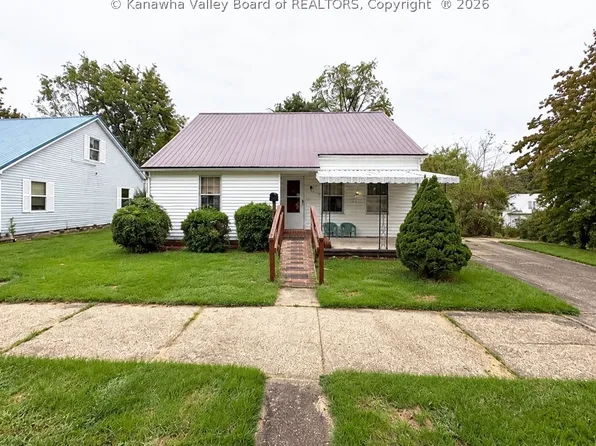 101 Wilson St, Ravenswood, WV 26164