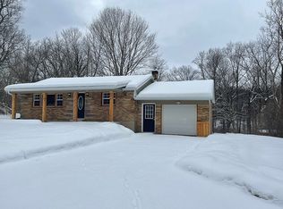 2722 N 5th St, Niles, MI 49120