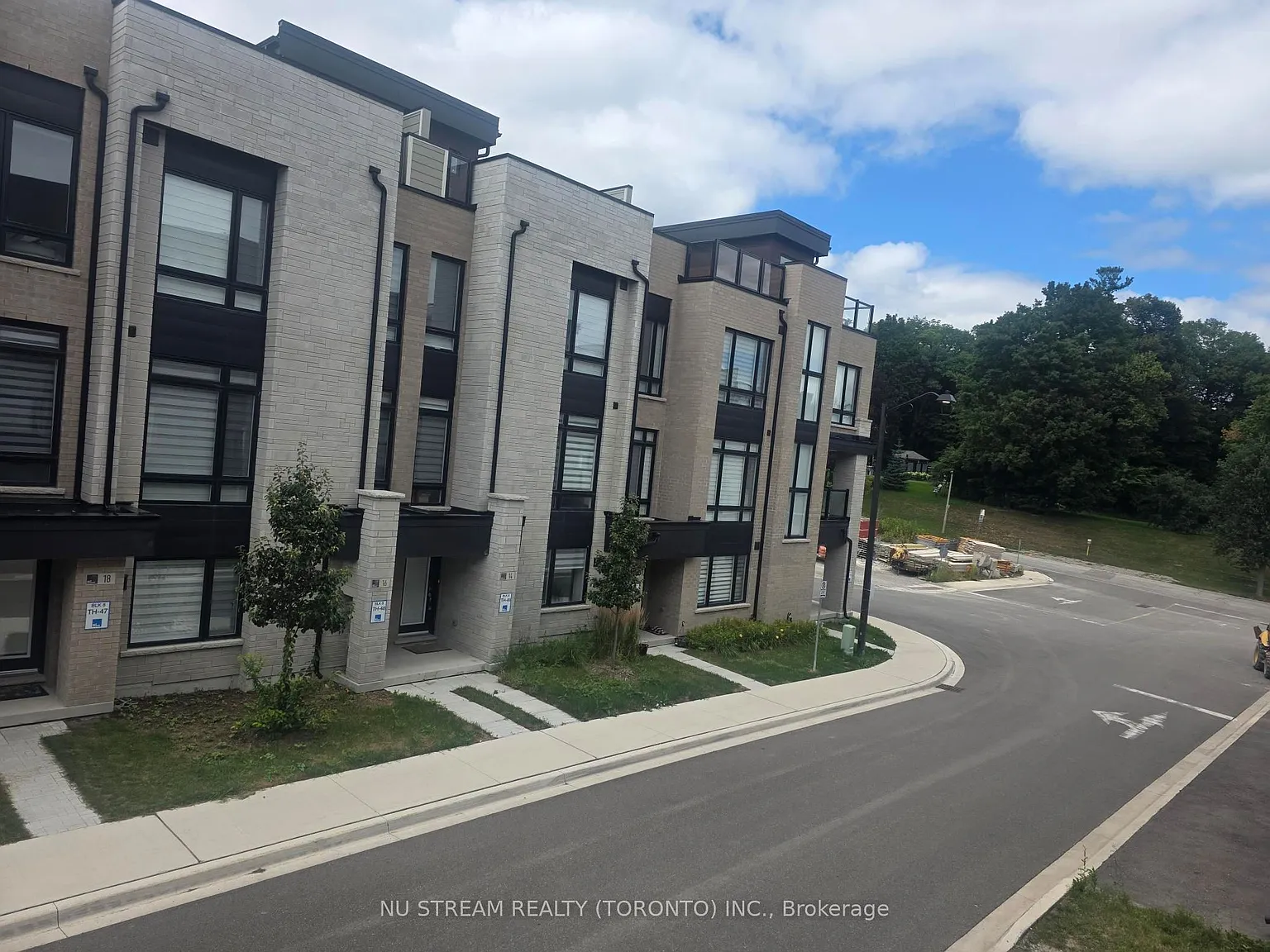 4 bed, $3,800 — Photo 4
