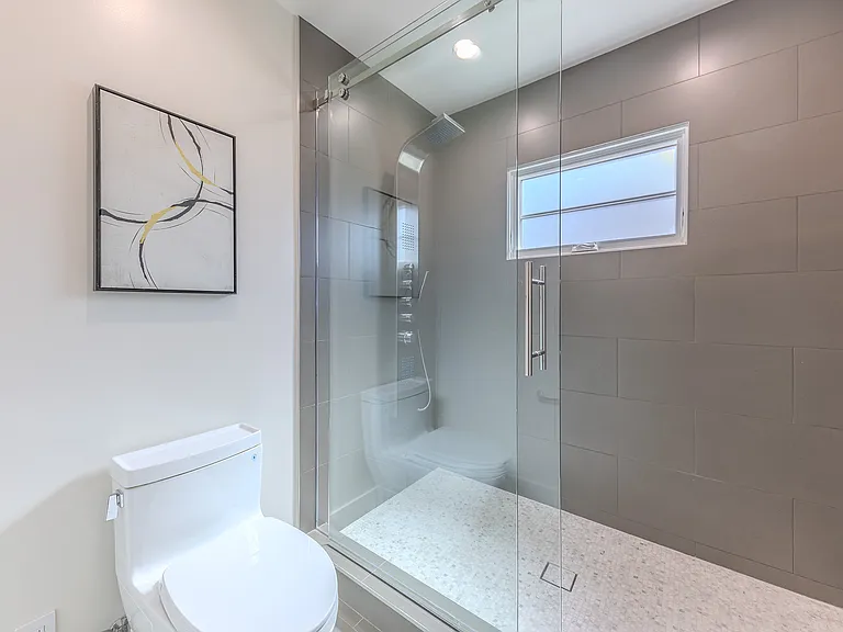 2150 S El Molino Ave — Photo 36
